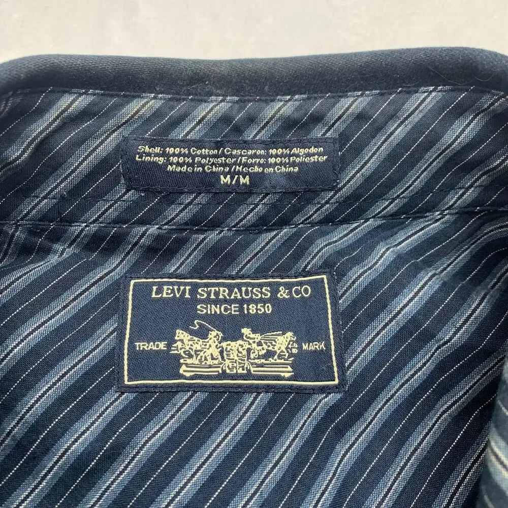 NWOT Levi Strauss Mens Medium Velvety Botton Up Shacket Shirt Jacket Navy Blue